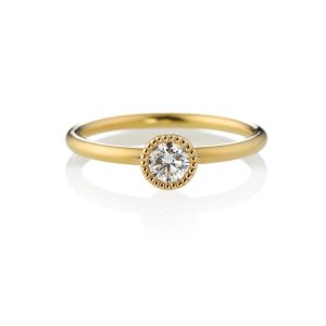 Solitaire-sormus briljantilla